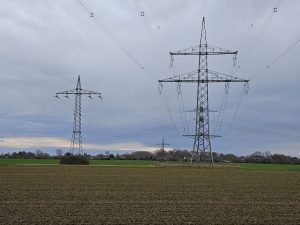 Noch eine Stromleitung: Deutsche Bahn plant Bahnstromleitung